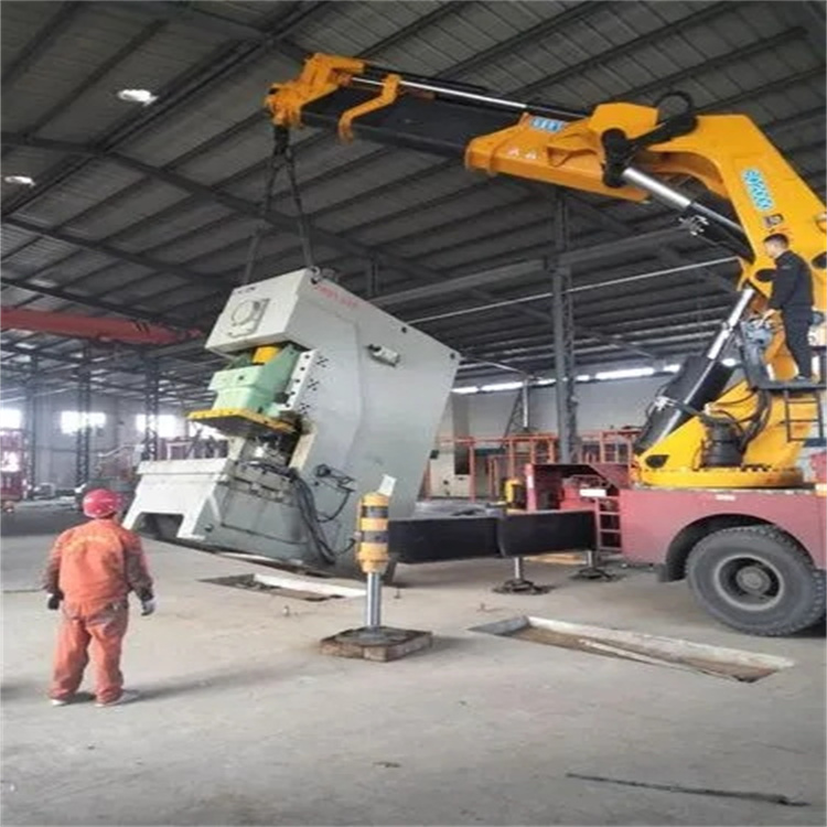 金华金东80吨折臂吊车出租附近电话